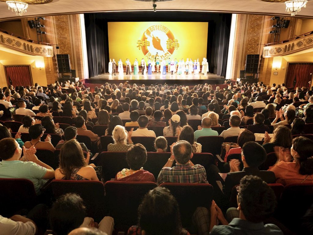 Image for article คอนเนตทิคัต : รอบการแสดงเพิ่มของเสินยวิ่นนำพาผู้ชมสู่ความมหัศจรรย์แห่งวัฒนธรรมจีนดั้งเดิม