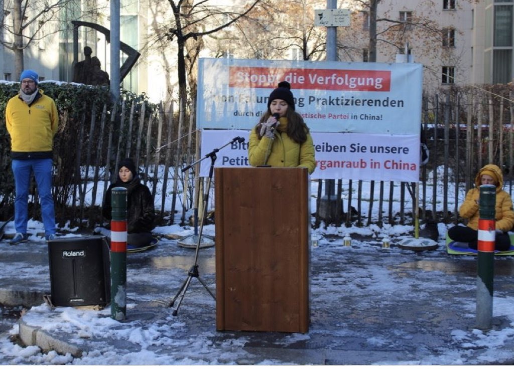 Image for article ​เจ้าหน้าที่ของรัฐบาลออสเตรียสี่ท่านสนับสนุนความพยายามของผู้ฝึกฝ่าหลุนต้าฝ่าเพื่อยุติการประทุษร้ายความศรัทธาของพวกเขา