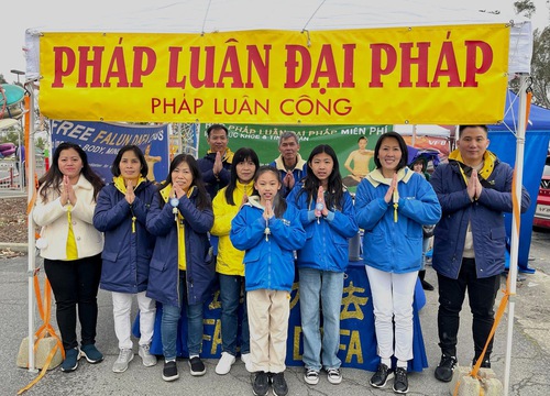 Image for article ซานโฮเซ แคลิฟอร์เนีย : แนะนำฝ่าหลุนต้าฝ่าให้กับชุมชนชาวเวียดนาม