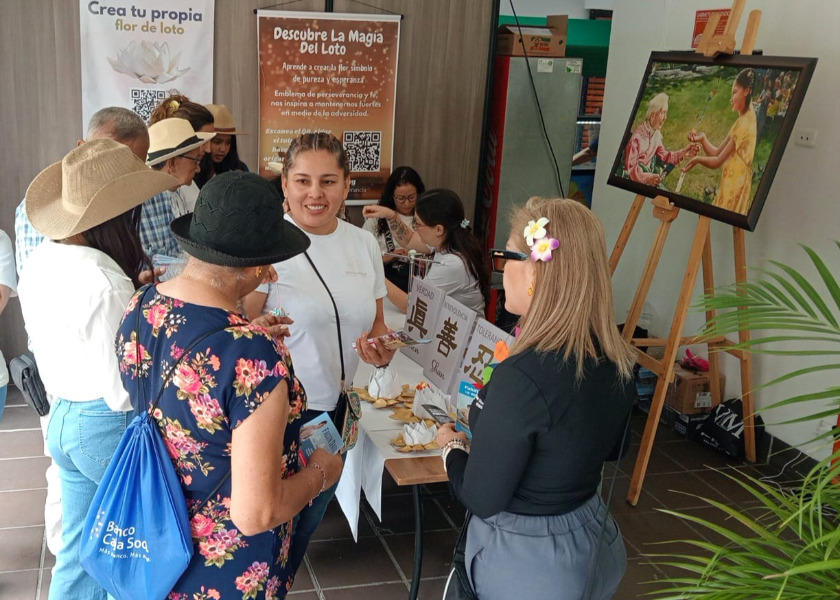 Image for article Medellín โคลอมเบีย : ฝ่าหลุนต้าฝ่าเบ่งบานในเทศกาลดอกไม้